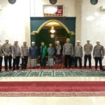 Batalyon D Pelopor Laksanakan Sholat Tarawih Keliling di Masjid Jami Al-Hasanah