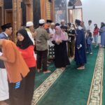 Dewan Kemakmuran Masjid (DKM) AT – TAUFIQ Selenggarakan Kegiatan Santunan Anak Yatim dan Dhuafa
