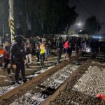Patroli Rayonisasi Patmob D 73 Batalyon D Pelopor Amankan Lokasi Kecelakaan Kereta Api di Bekasi Timur
