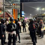 Patmob D 73 Kompi 2 Batalyon D Pelopor Intensifkan Patroli Rayonisasi untuk Menjaga Kamtibmas di Bekasi Kota